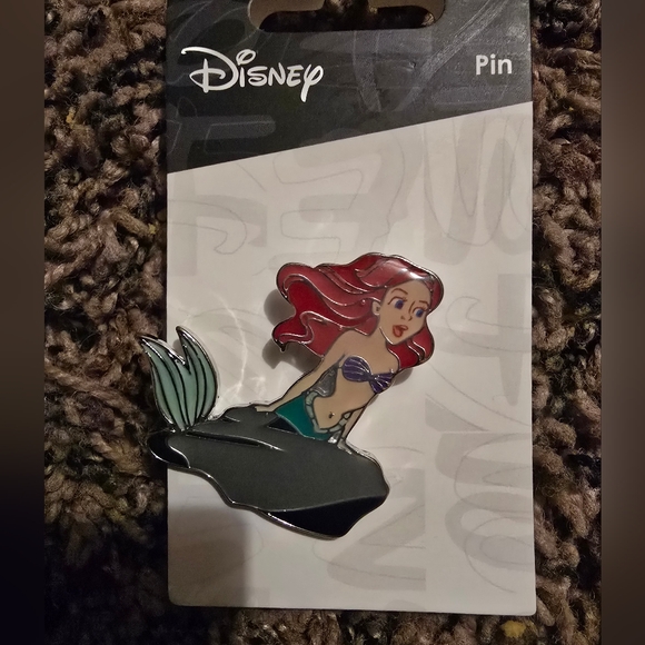 Disney Accessories - Disney Ariel Pin